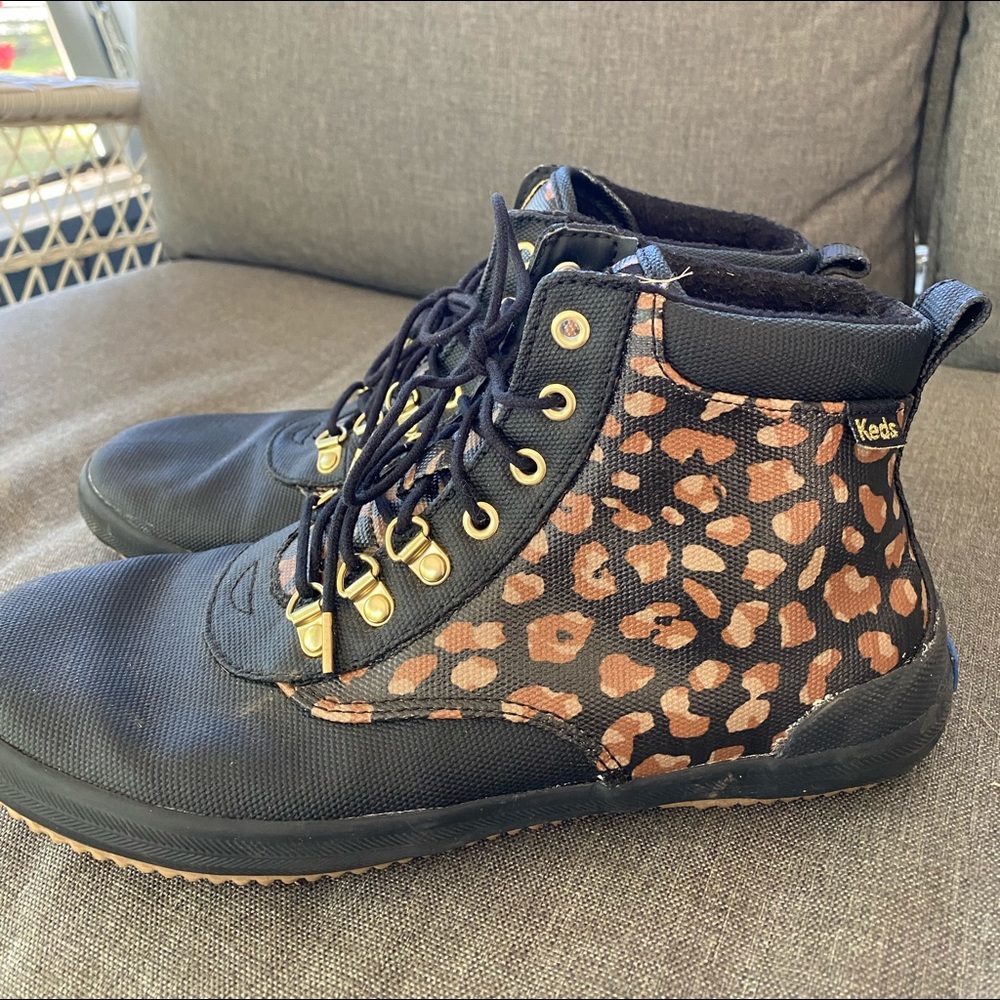 Keds Scout Sneaker Bootie size 9.5 Leopard print. Gently worn